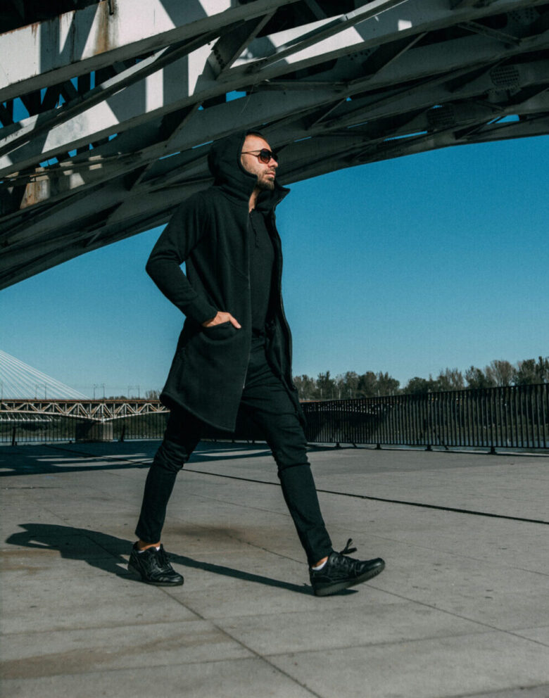 Męska czarna bluza z kapturem Cyber Robin