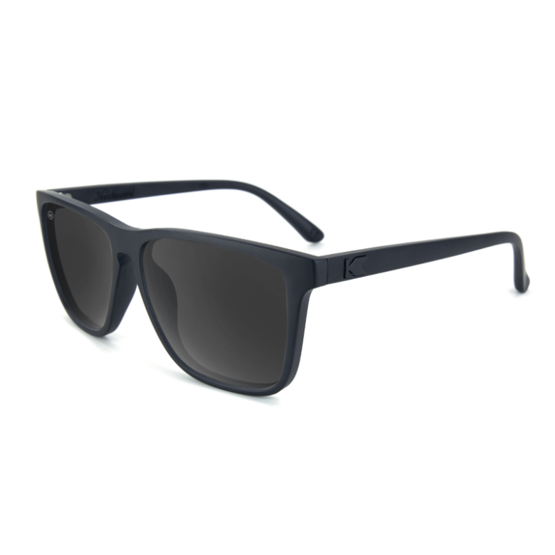 Czarne prostokątne okulary przeciwsłoneczne fast lanes Knockaround black on black