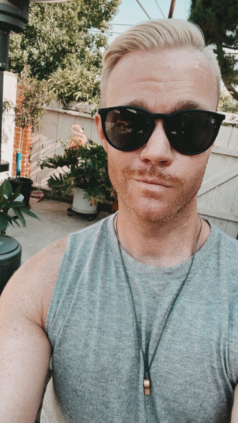 black-on-black-sunglasses-sunlovers