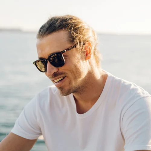 glossy-black-and-tortoise-shell-fade-amber-paso-robles-sunglasses