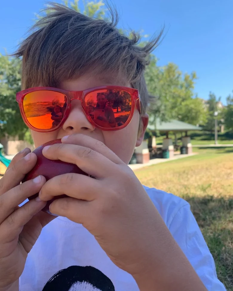 red-campfire-sunglasses-kids
