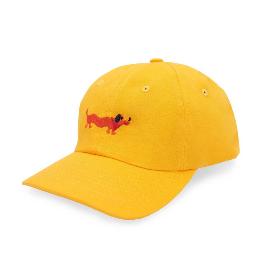 Żółta czapka z daszkiem Jamnik