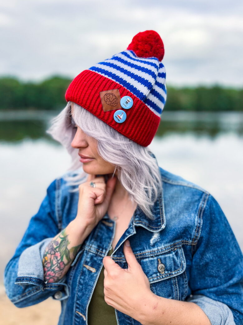 czapka-z-pomponem-nautical
