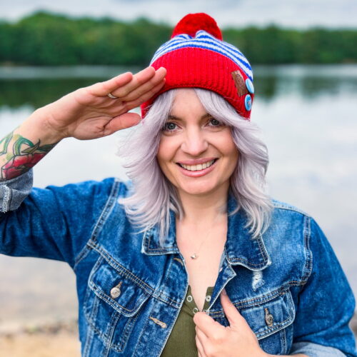 czapka-z-pomponem-nautical