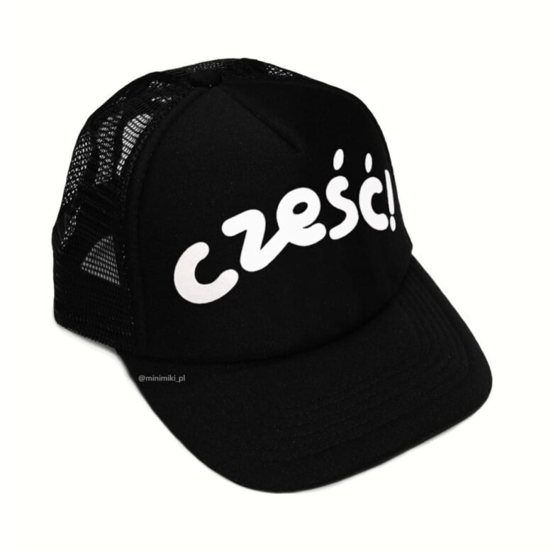 Czarna czapka z daszkiem Cześć Minimiki