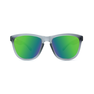 sportowe okulary przeciwsłoneczne szare matowe i zielone lustrzanki polaryzacyjne knockaround premiums front