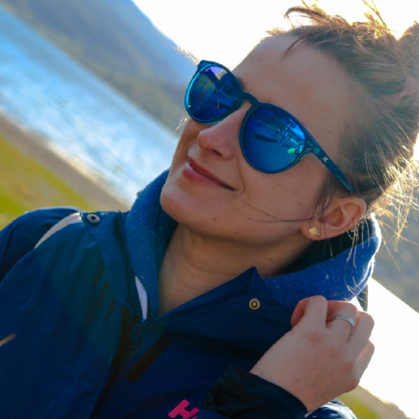 niedrogie okulary przeciwsłoneczne z polaryzacją Mai Tais borówkowe jagodowe niebieskie damskie na narty na plażę na lato na zimę