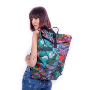 Miejski plecak damski ważka i kolorowe kwiaty