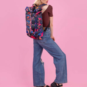 Duży plecak damski z kolorowym wzorem aruba
